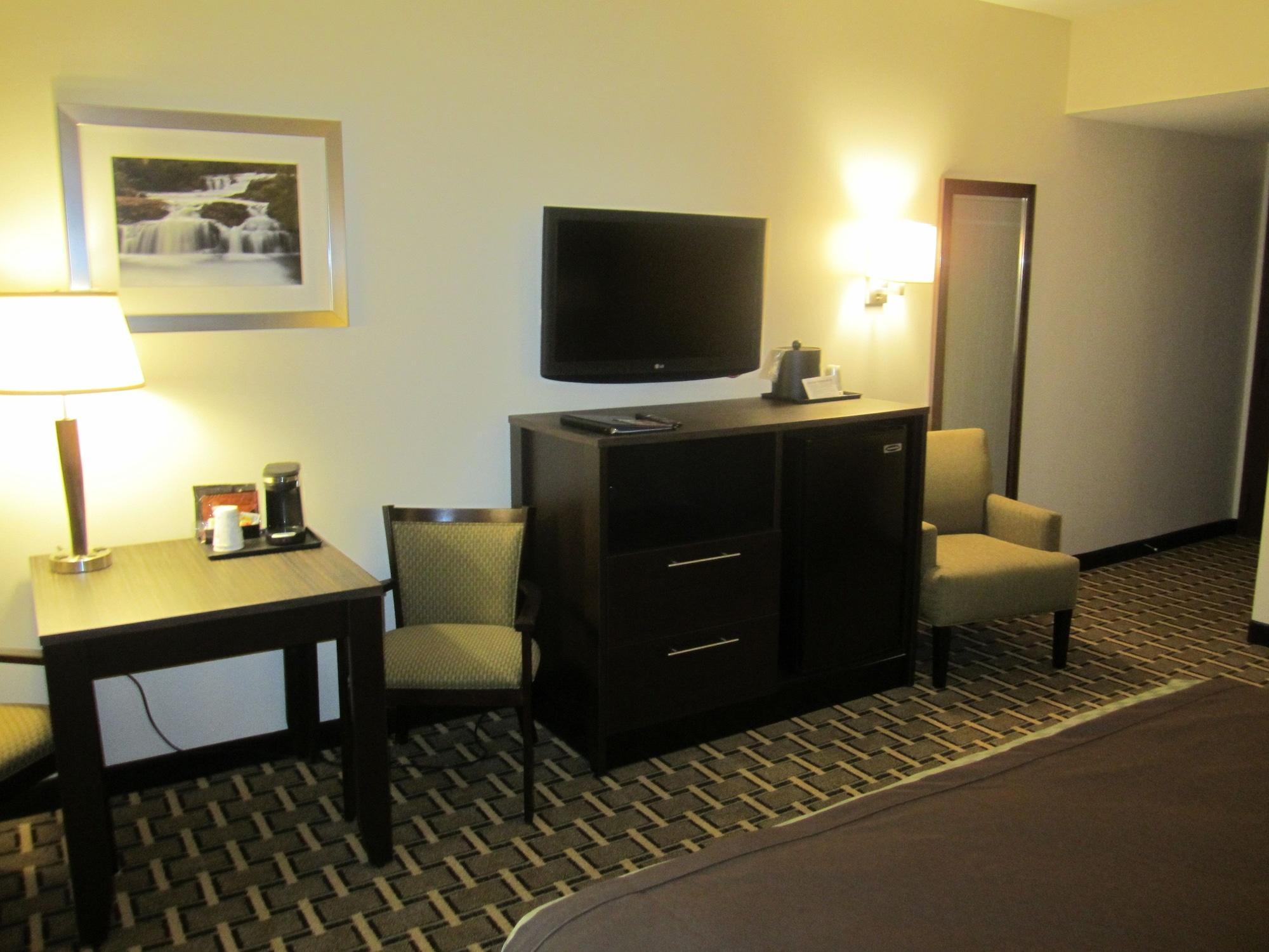 Western The Inn&suites At The Falls 3*