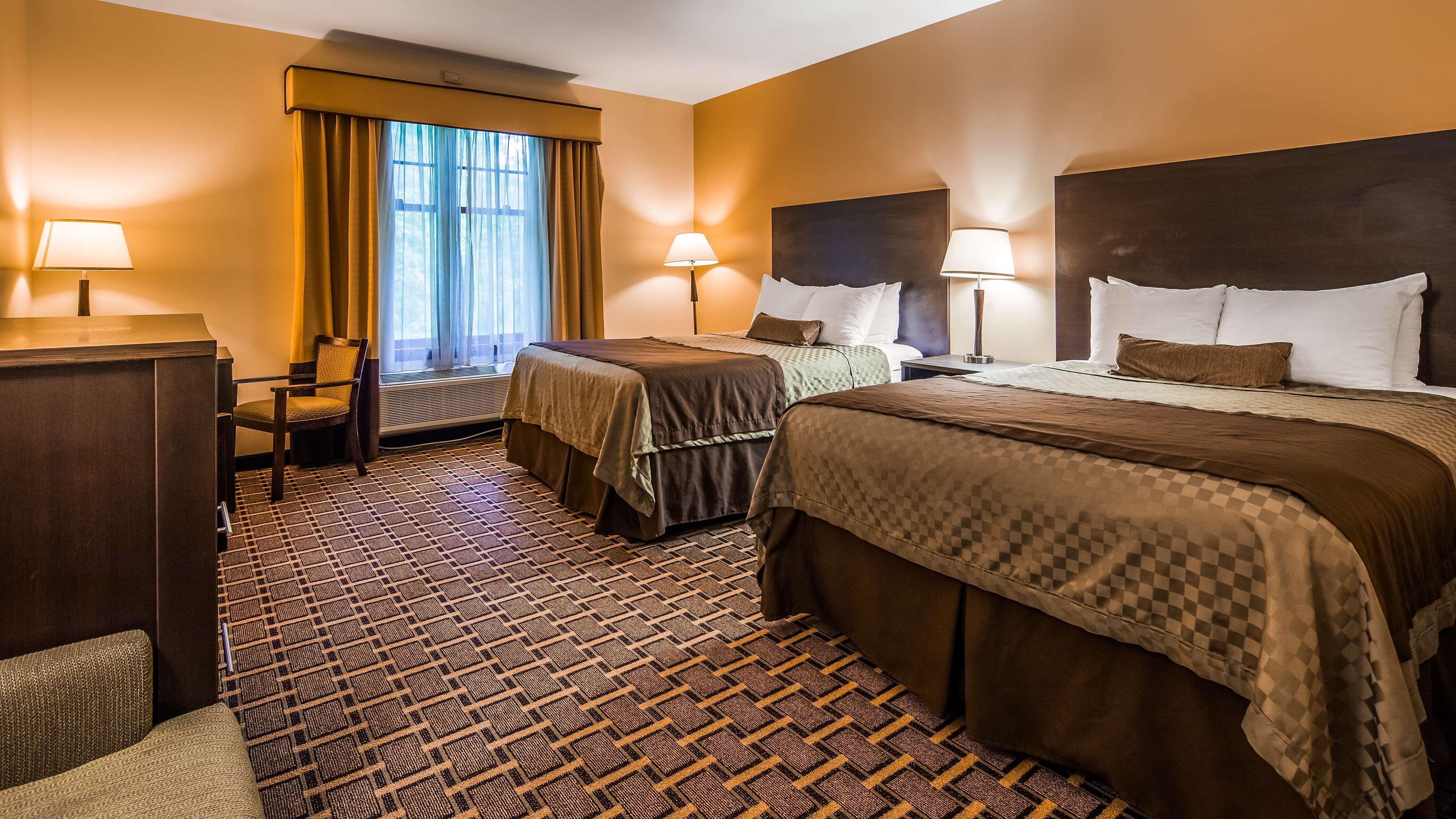 Western The Inn&suites At The Falls Hotel 3*