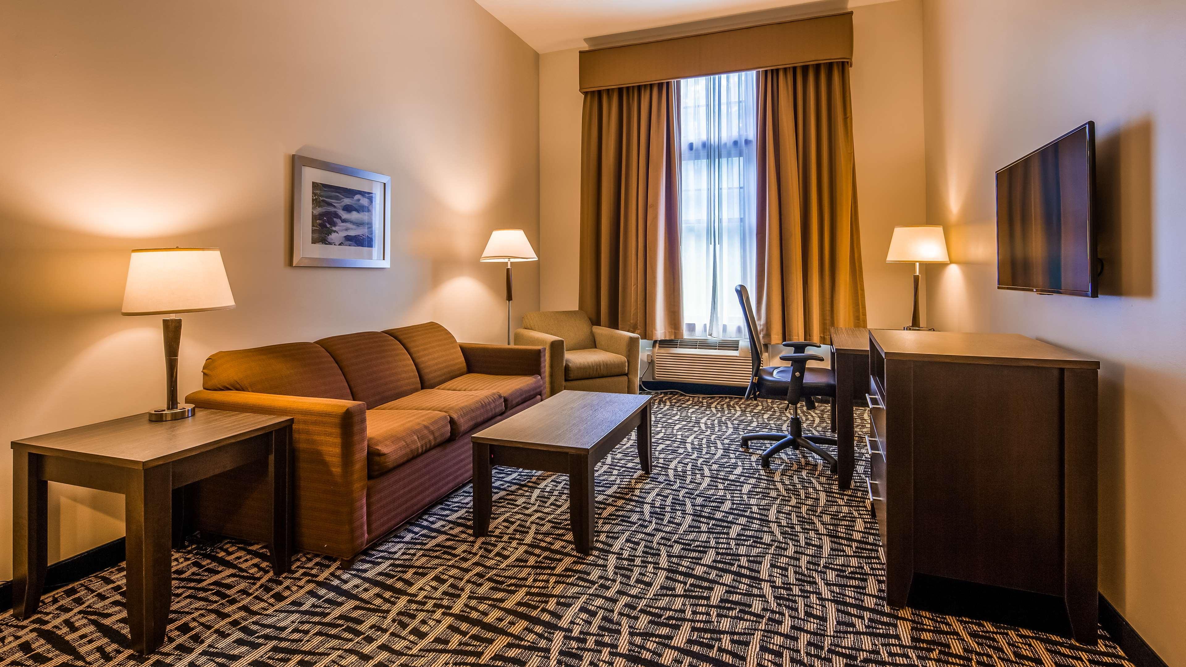 Western The Inn&suites At The Falls Poughkeepsie