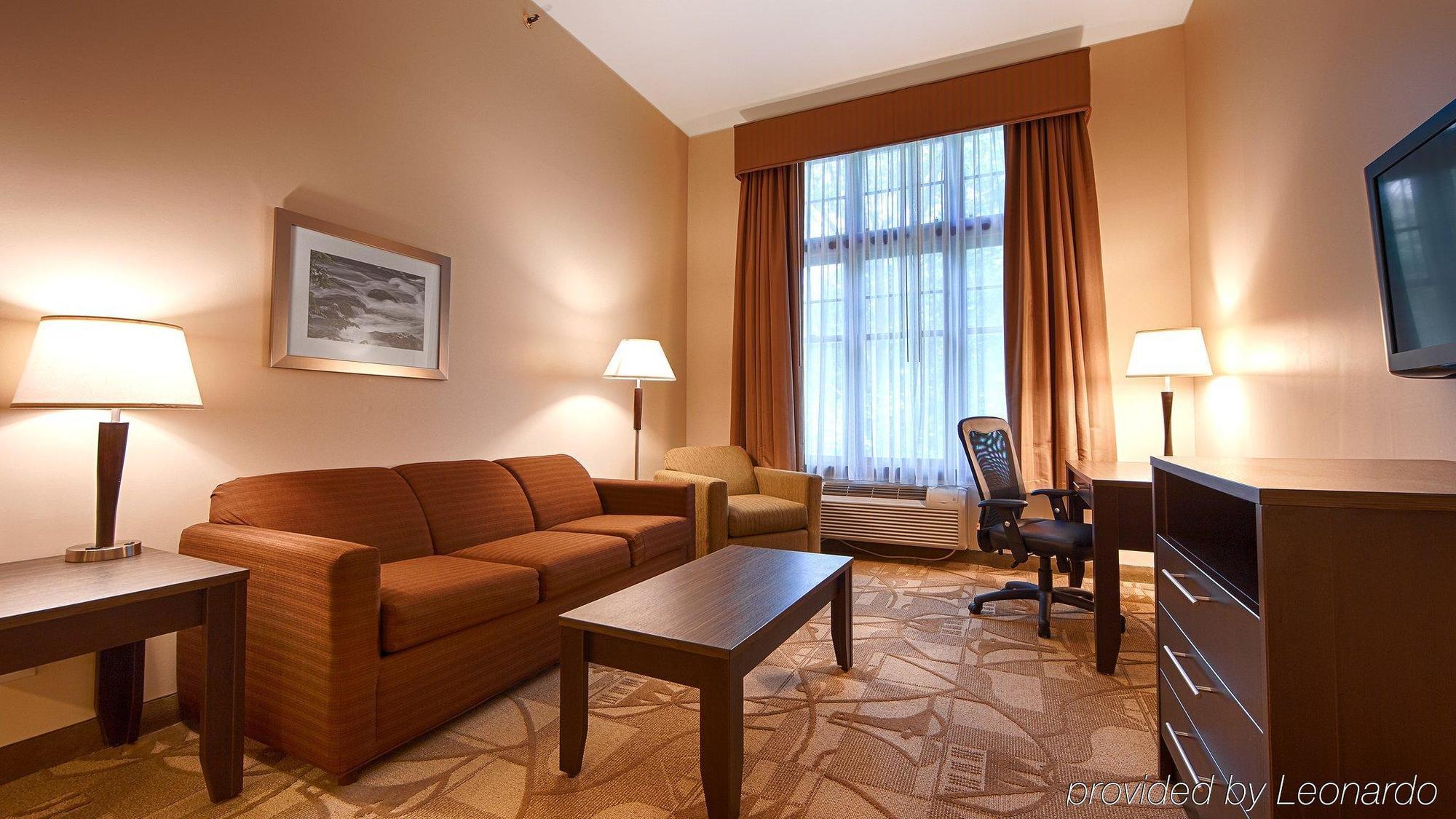 Western The Inn&suites At The Falls 3*