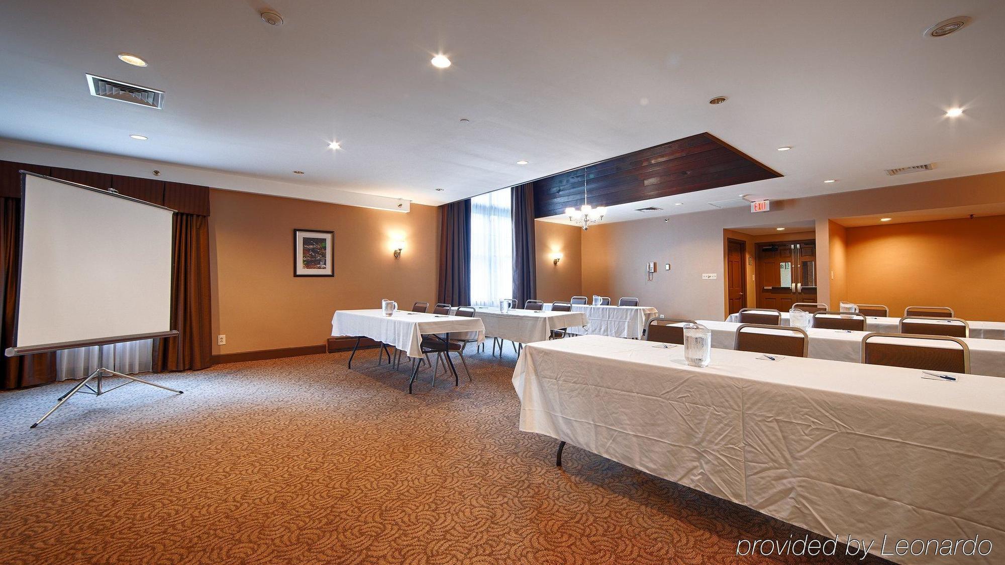Western The Inn&suites At The Falls Hotel Poughkeepsie