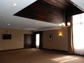Western The Inn&suites At The Falls 3*