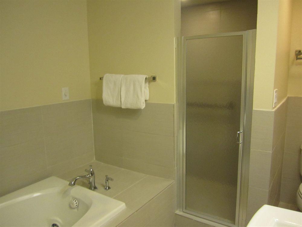 Western The Inn&suites At The Falls 3* Poughkeepsie