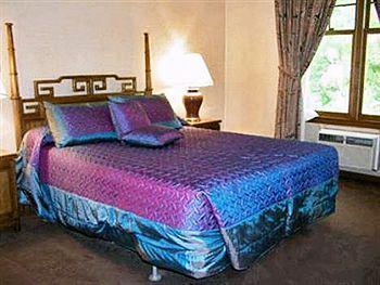 Western The Inn&suites At The Falls Hotel
