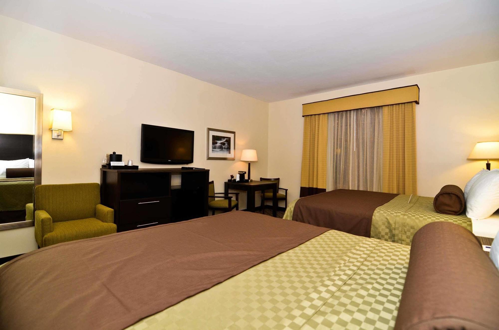 Western The Inn&suites At The Falls Poughkeepsie