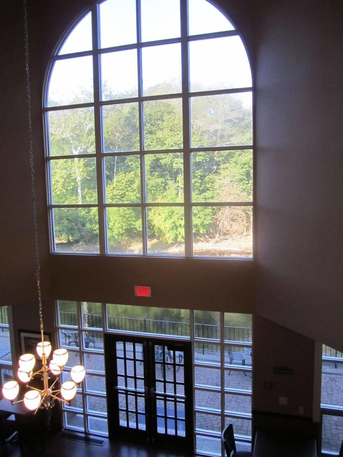 Western The Inn&suites At The Falls Hotel 3*