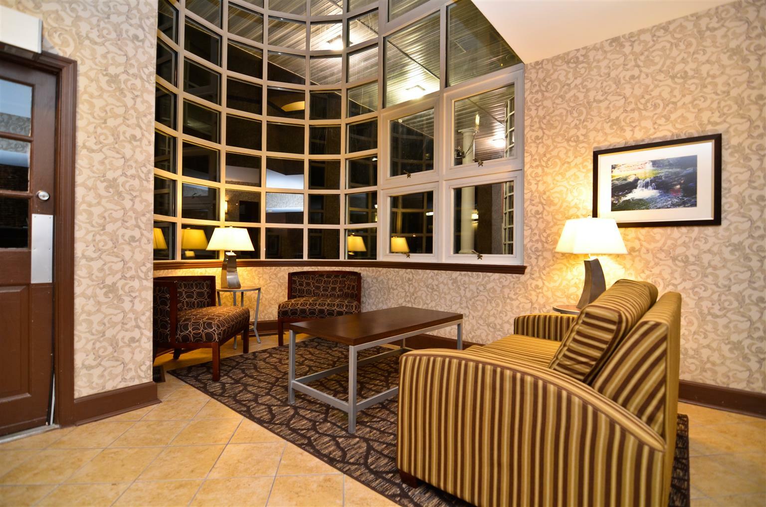 Western The Inn&suites At The Falls Hotel Poughkeepsie